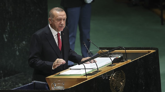 بعث الرئيس التركي رجب طيب أردوغان برسائل تنشد السلام وتتمنى الرخاء للعالم بأسره، وجدد دعوته لإصلاح مجلس الأمن.