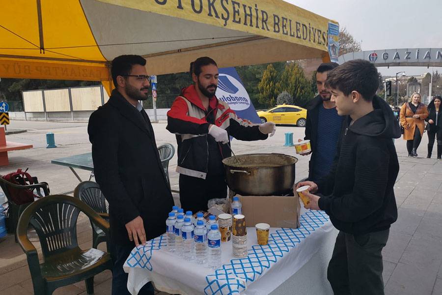 AÖB İyilik Kütüphaneleri için Tanıtım Standı Açtı