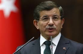 أكد أحمد داوود أوغلو، رئيس الوزراء التركي السابق أنه يقف مع الرئيس التركي أردوغان